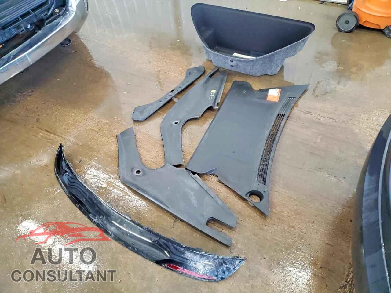TESLA MODEL S 2017 - 5YJSA1E2XHF199965