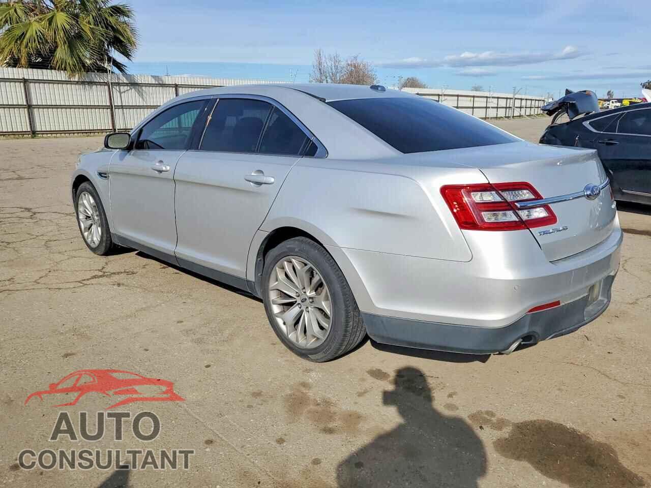 FORD TAURUS 2017 - 1FAHP2F83HG108645
