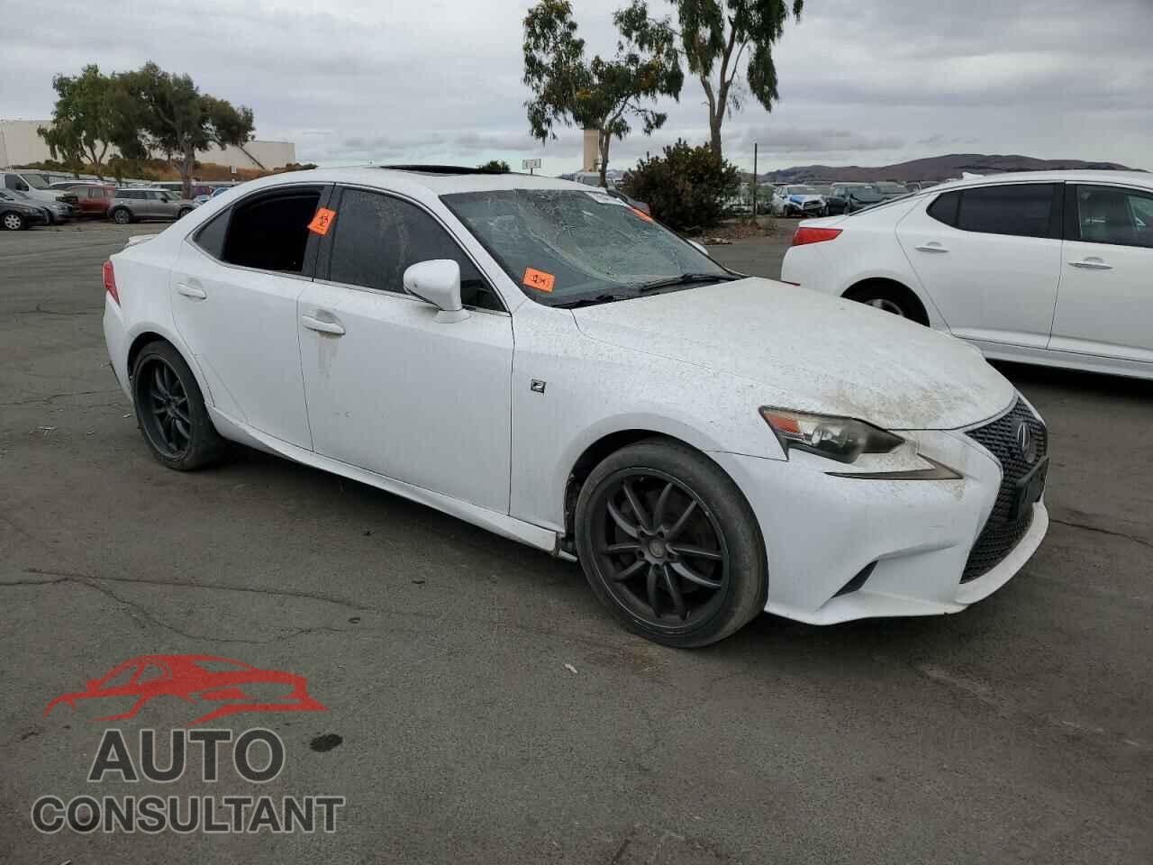 LEXUS IS 2014 - JTHBE1D20E5006935