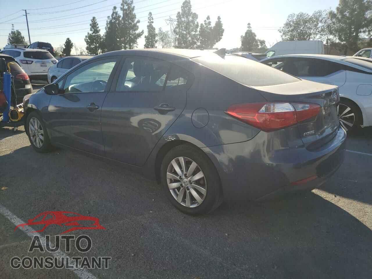 KIA FORTE 2016 - KNAFX4A6XG5451530