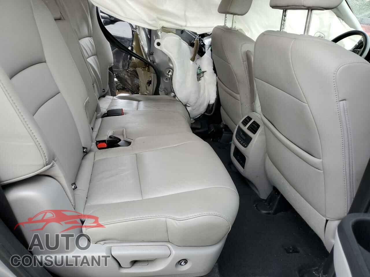 HONDA PILOT 2017 - 5FNYF5H55HB009305