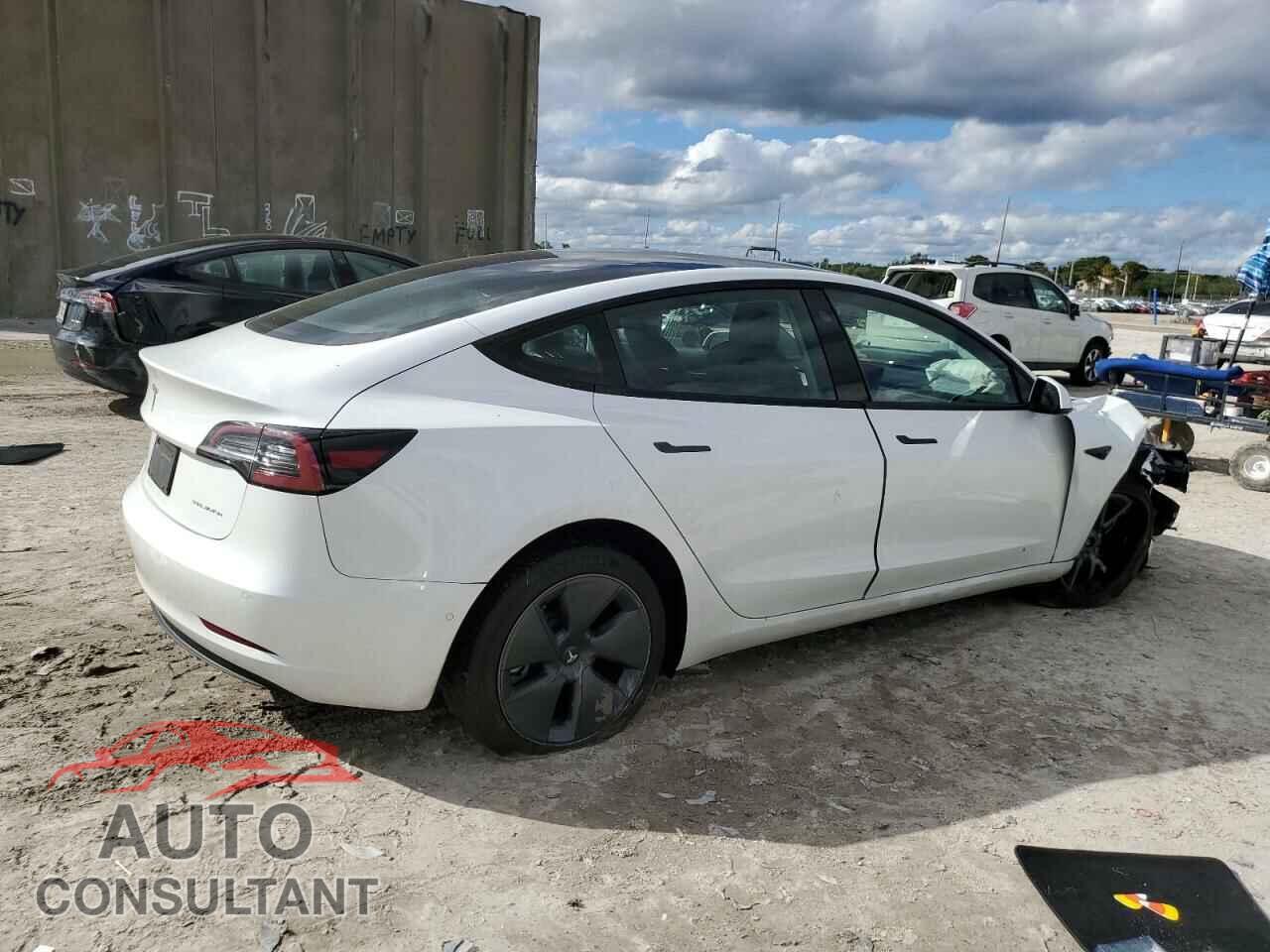 TESLA MODEL 3 2022 - 5YJ3E1EB9NF170834