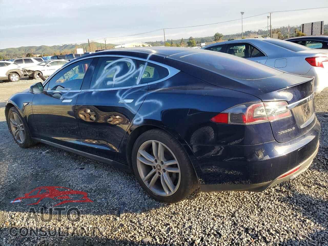 TESLA MODEL S 2013 - 5YJSA1DG2DFP11676
