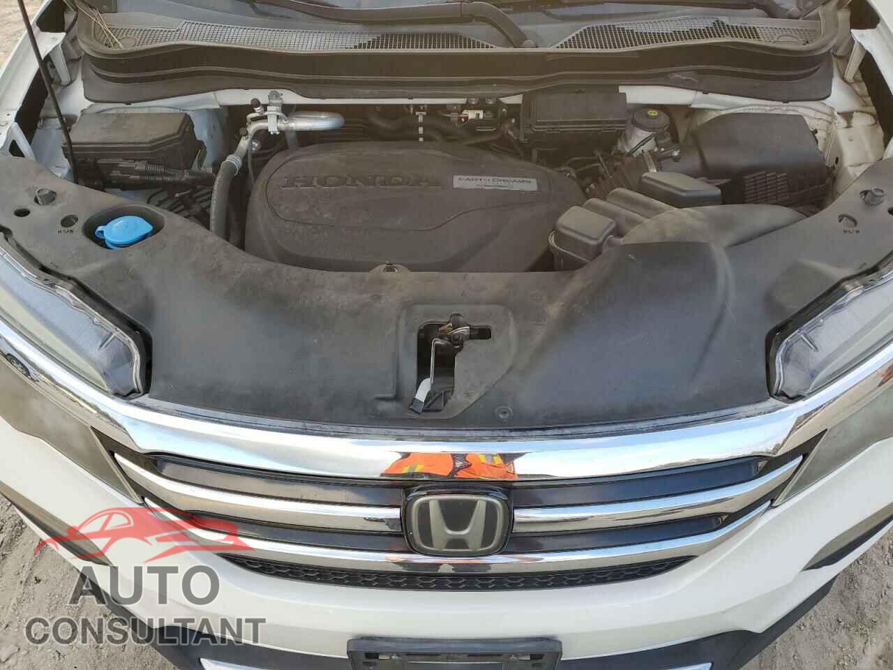 HONDA PILOT 2017 - 5FNYF6H90HB105402