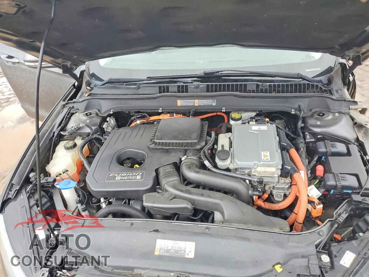 FORD FUSION 2016 - 3FA6P0SU4GR183375