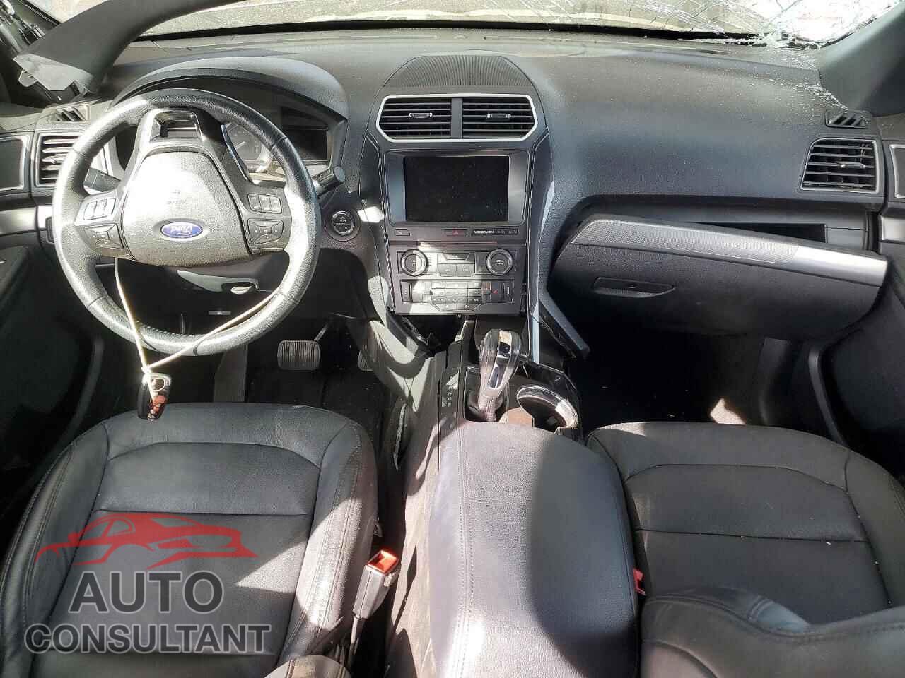FORD EXPLORER 2018 - 1FM5K7D88JGB90272