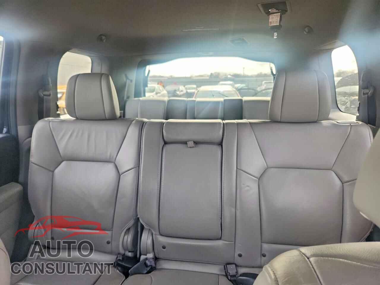 HONDA PILOT 2013 - 5FNYF4H50DB052292