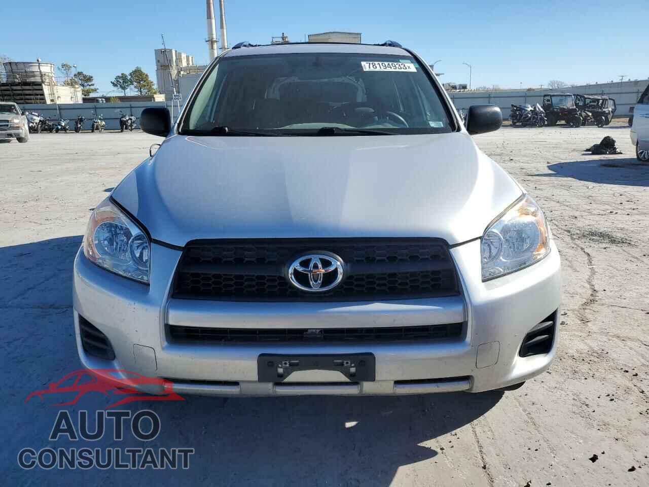 TOYOTA RAV4 2011 - 2T3BF4DV7BW104357