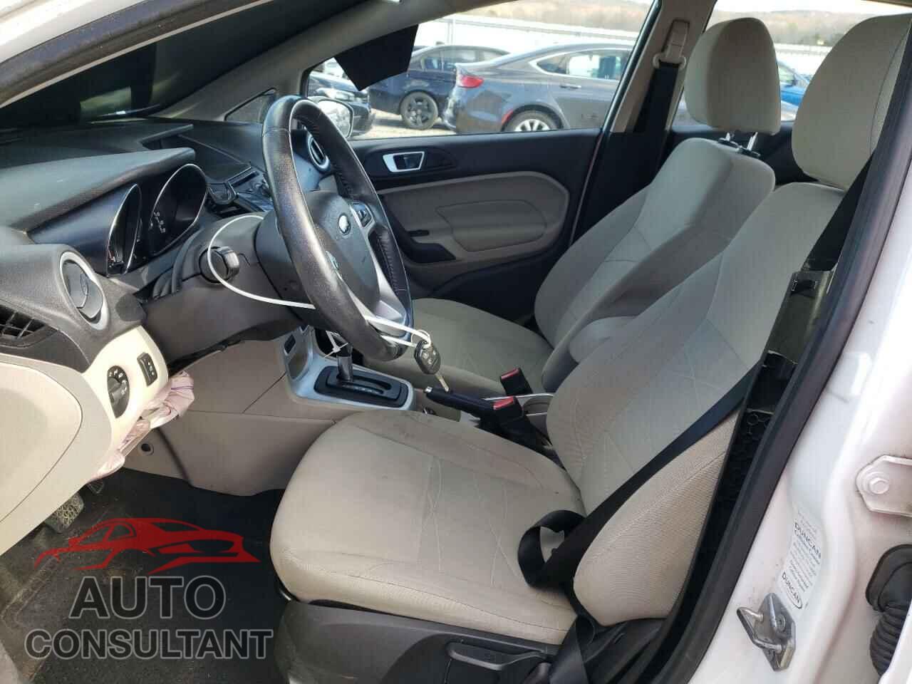 FORD FIESTA 2015 - 3FADP4EJ7FM132772