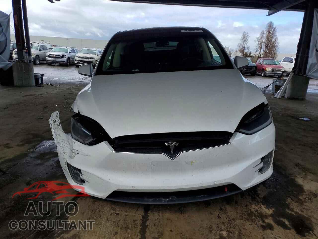 TESLA MODEL X 2017 - 5YJXCBE25HF041720