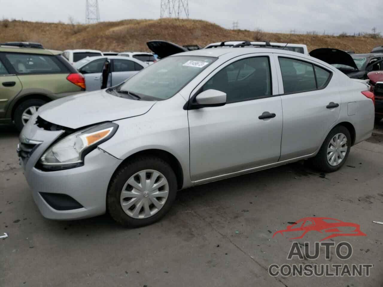 NISSAN VERSA 2017 - 3N1CN7AP4HL894332