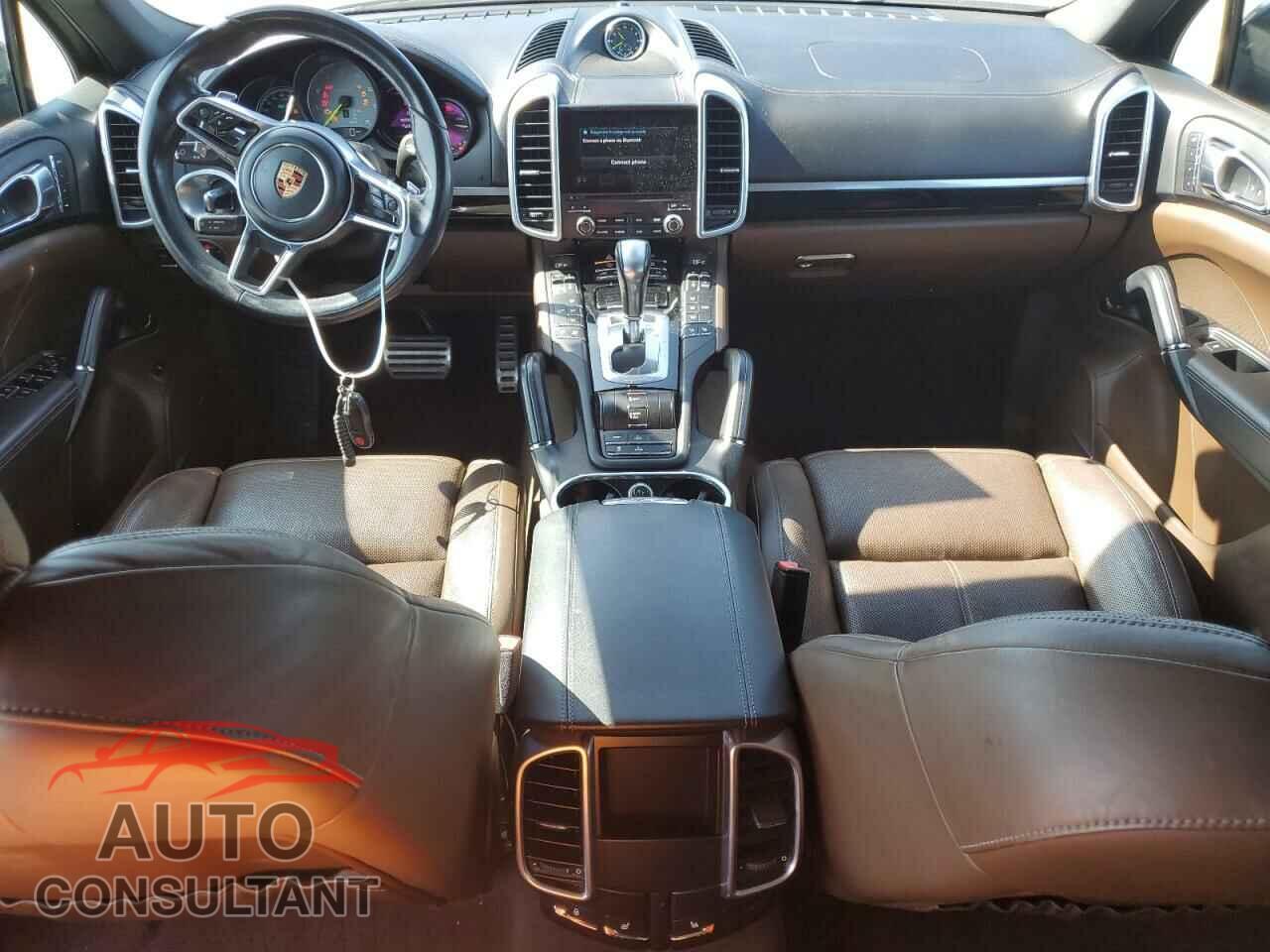 PORSCHE CAYENNE 2017 - WP1AE2A26HLA68295