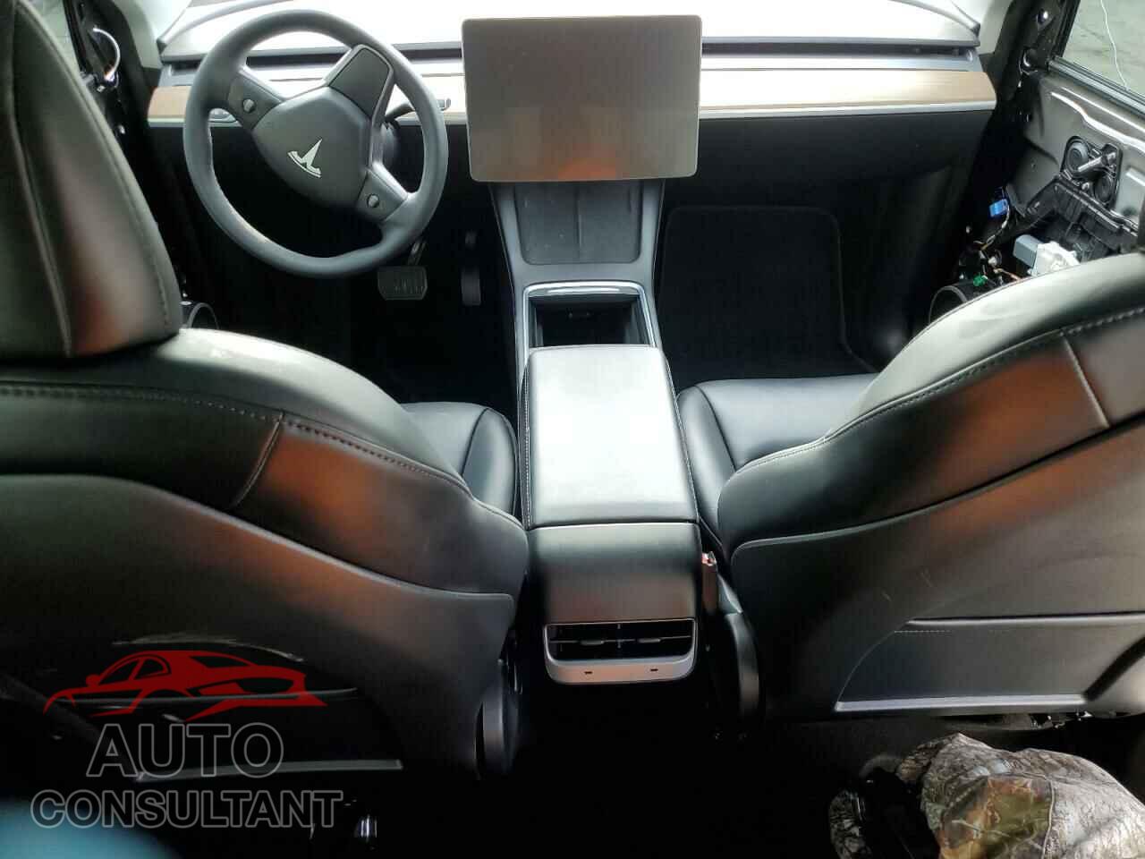 TESLA MODEL Y 2021 - 5YJYGDEE2MF280246