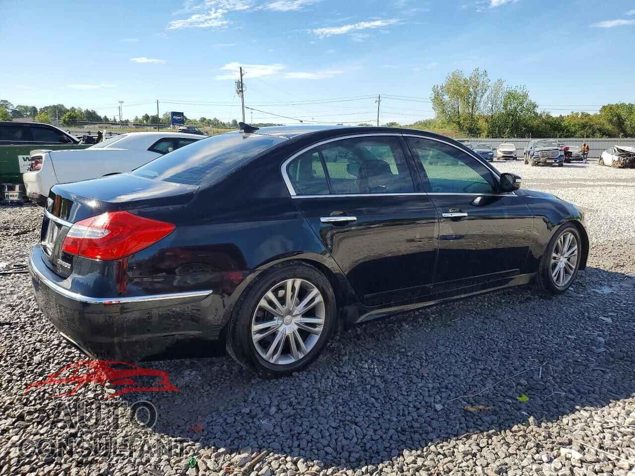 HYUNDAI GENESIS 2012 - KMHGC4DD9CU201401