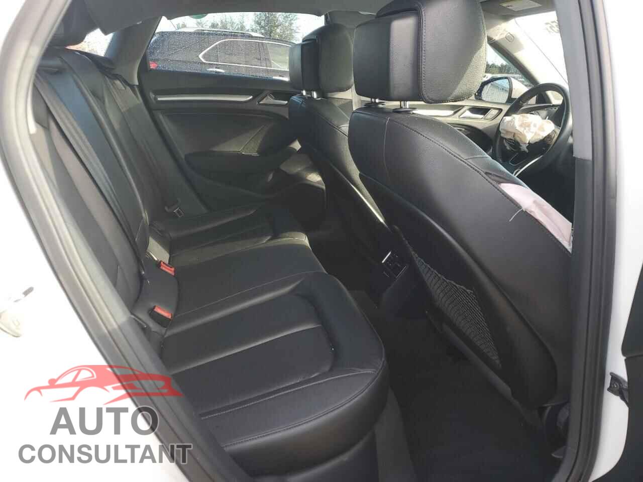 AUDI A3 2020 - WAUBEGFF0LA044347