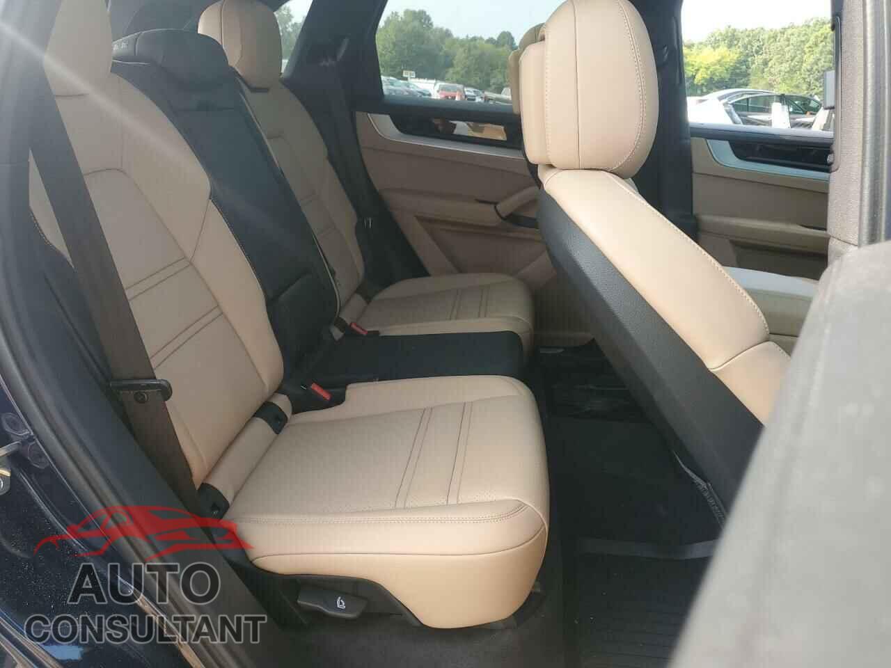 PORSCHE CAYENNE 2024 - WP1AA2AY2RDA07716