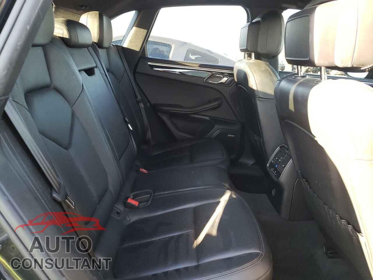 PORSCHE MACAN 2017 - WP1AA2A52HLB81988