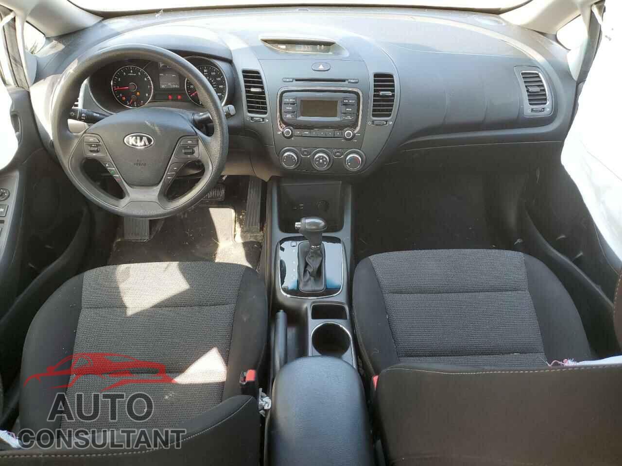 KIA FORTE 2017 - 3KPFK4A75HE101027