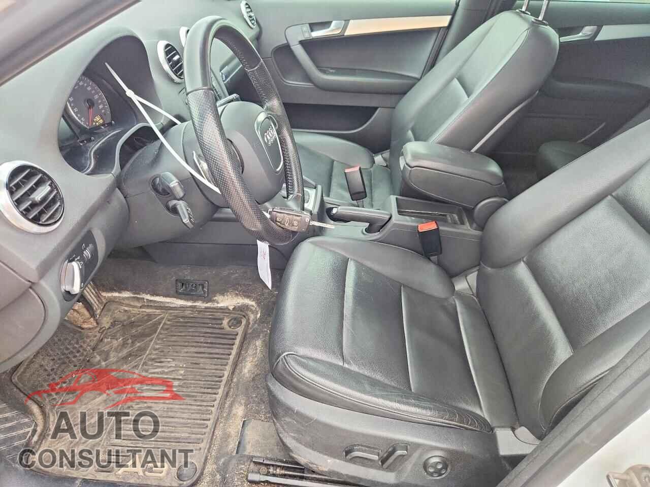 AUDI A3 2012 - WAUMFCFM9CA097481