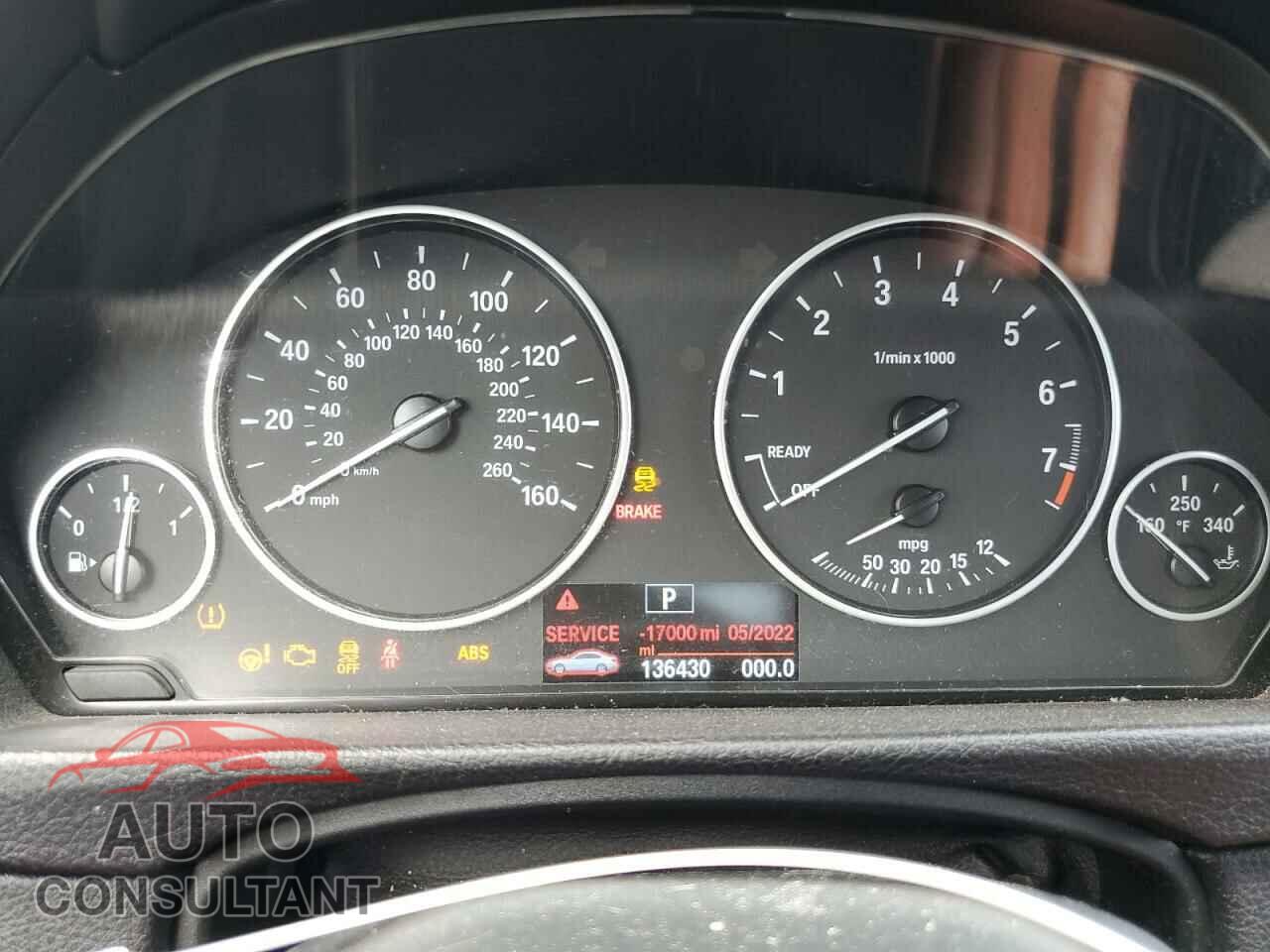 BMW 3 SERIES 2016 - WBA8E1G57GNU11286