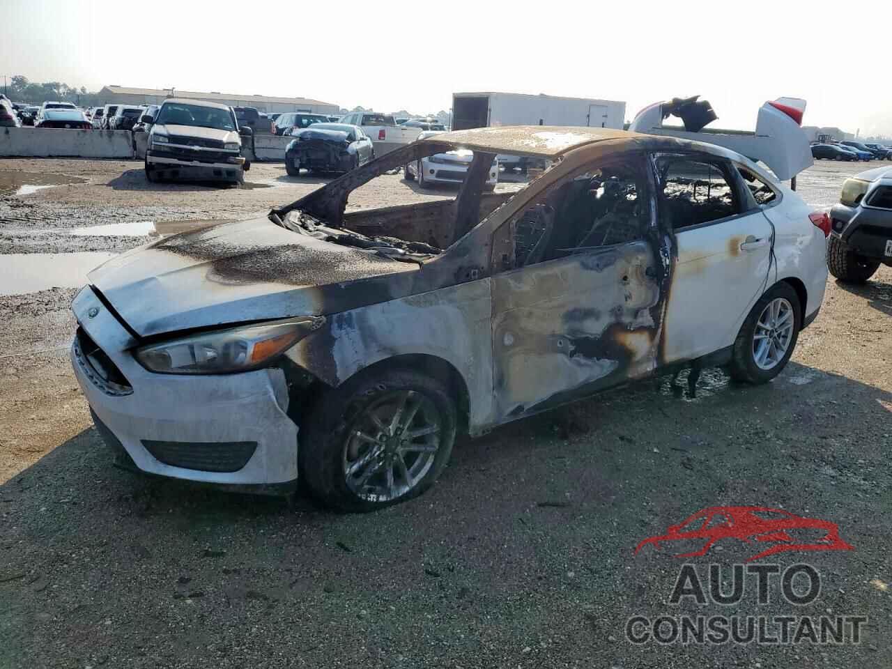 FORD FOCUS 2017 - 1FADP3F24HL347337