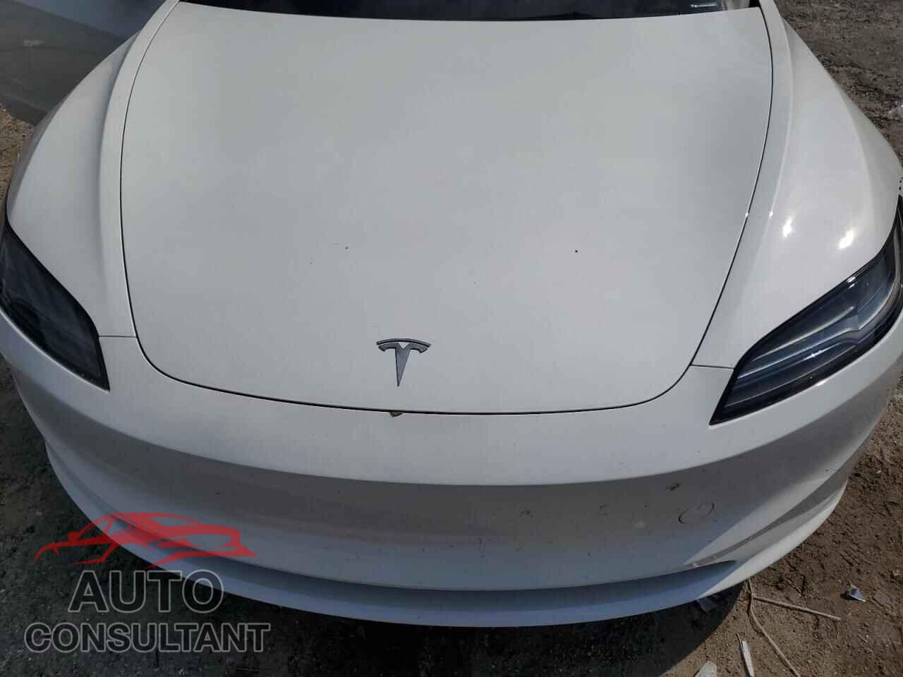 TESLA MODEL 3 2024 - 5YJ3E1EA9RF796252