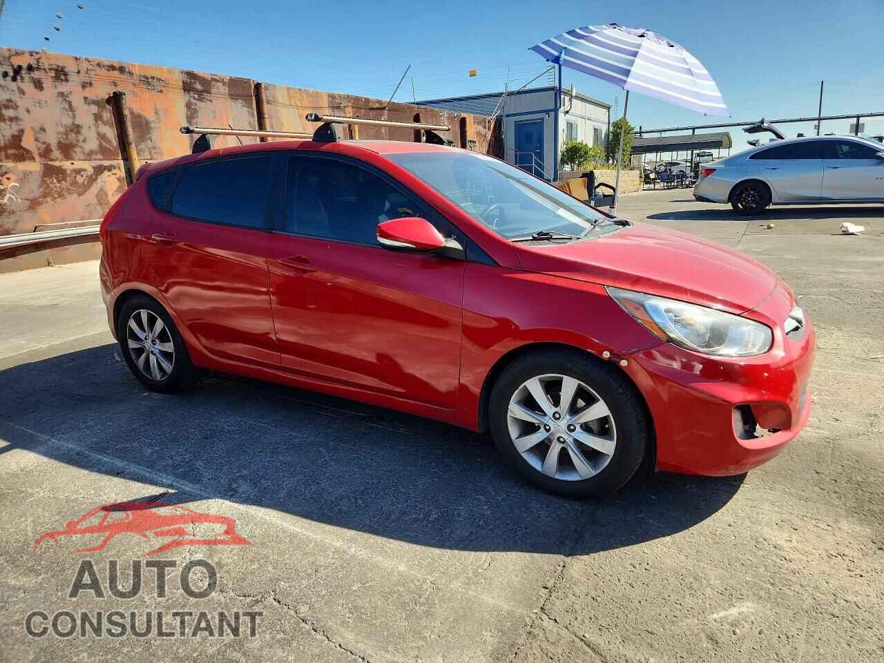 HYUNDAI ACCENT 2013 - KMHCU5AE7DU103158