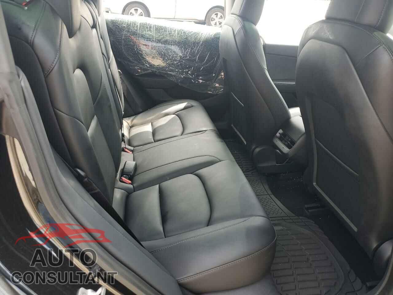 TESLA MODEL 3 2021 - 5YJ3E1EA6MF982601