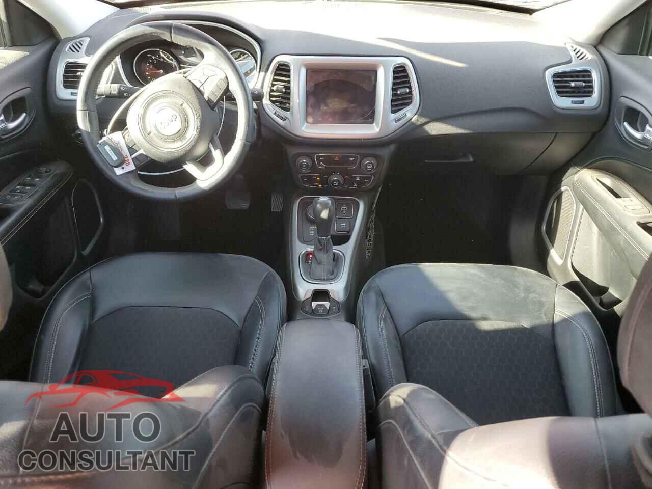 JEEP COMPASS 2017 - 3C4NJDBB9HT665812