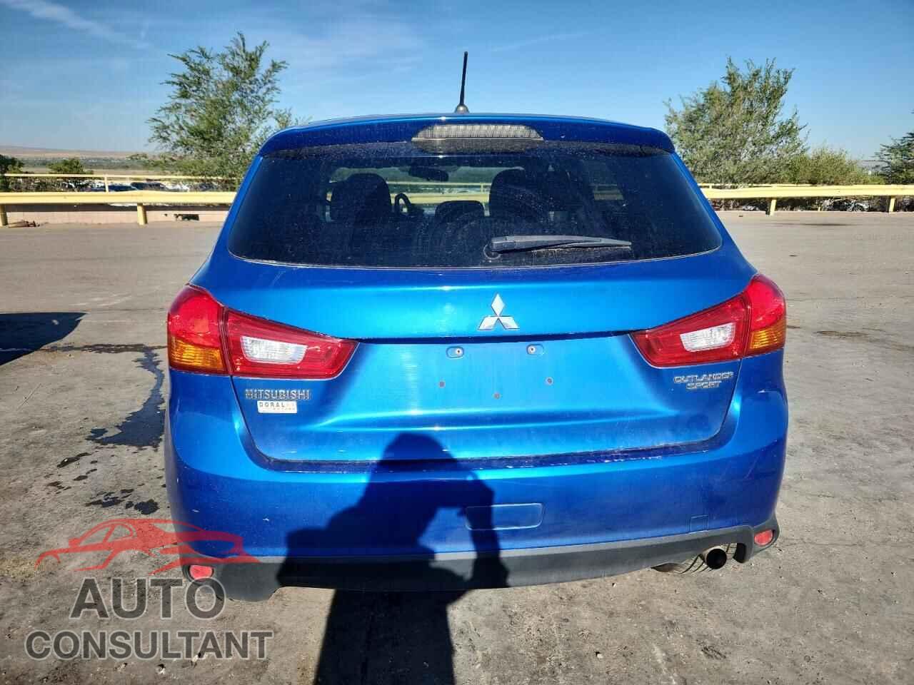 MITSUBISHI OUTLANDER 2015 - 4A4AP3AU8FE024358