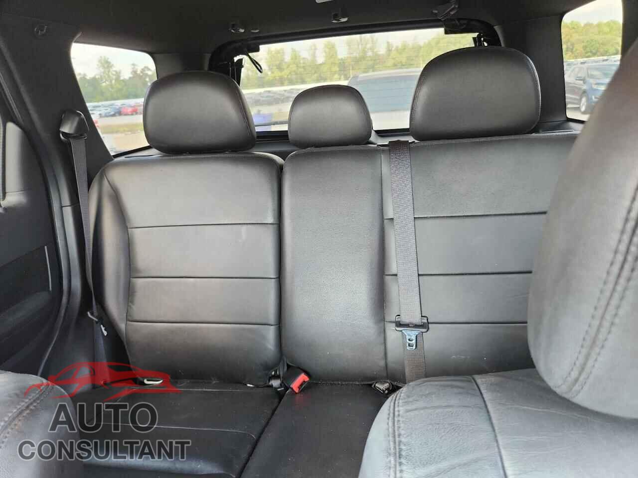FORD ESCAPE 2010 - 1FMCU0D7XAKA30715