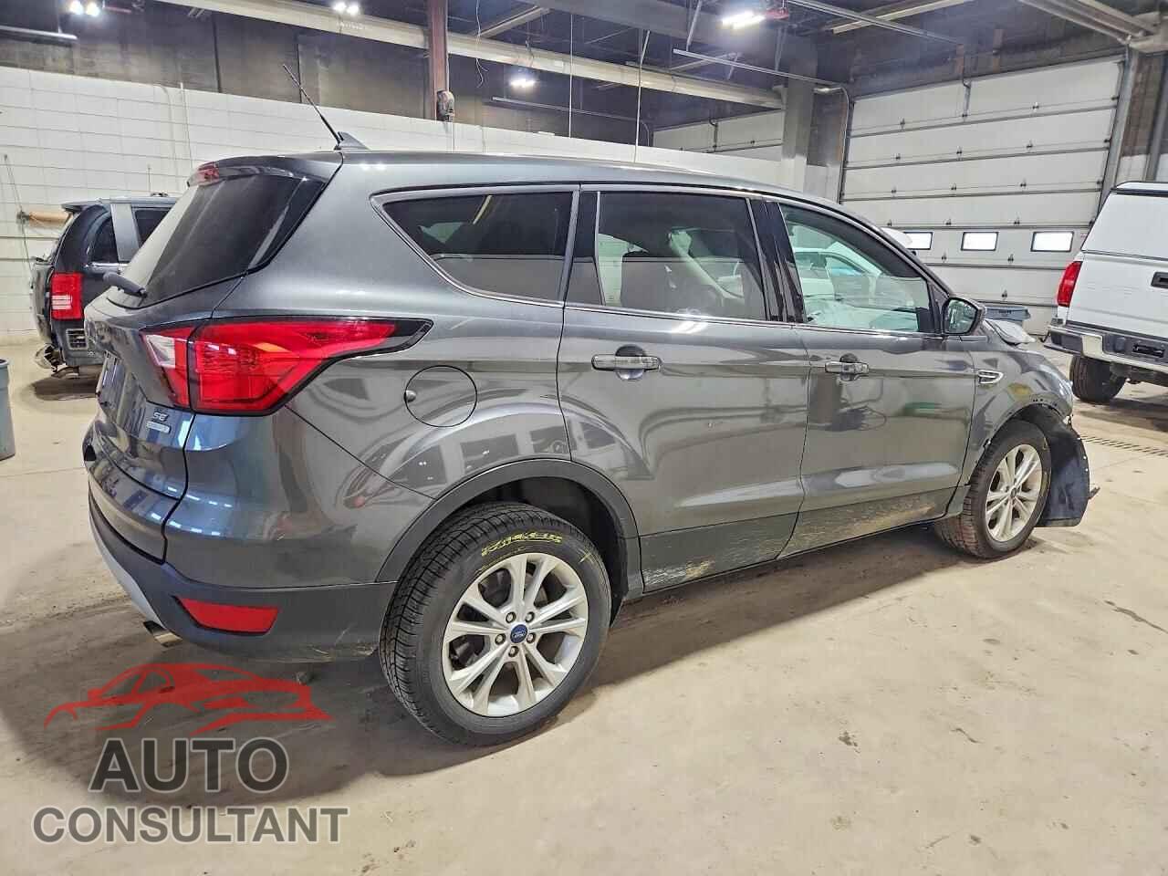 FORD ESCAPE 2019 - 1FMCU0GD0KUB27770