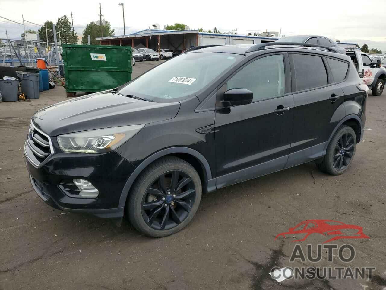 FORD ESCAPE 2017 - 1FMCU9G95HUB50986