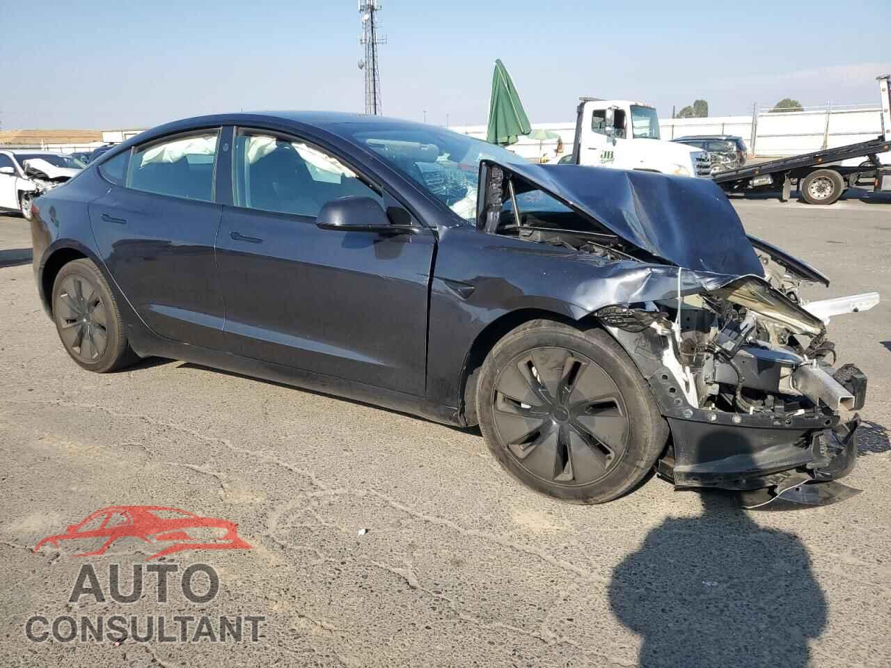 TESLA MODEL 3 2024 - 5YJ3E1EA2RF853178