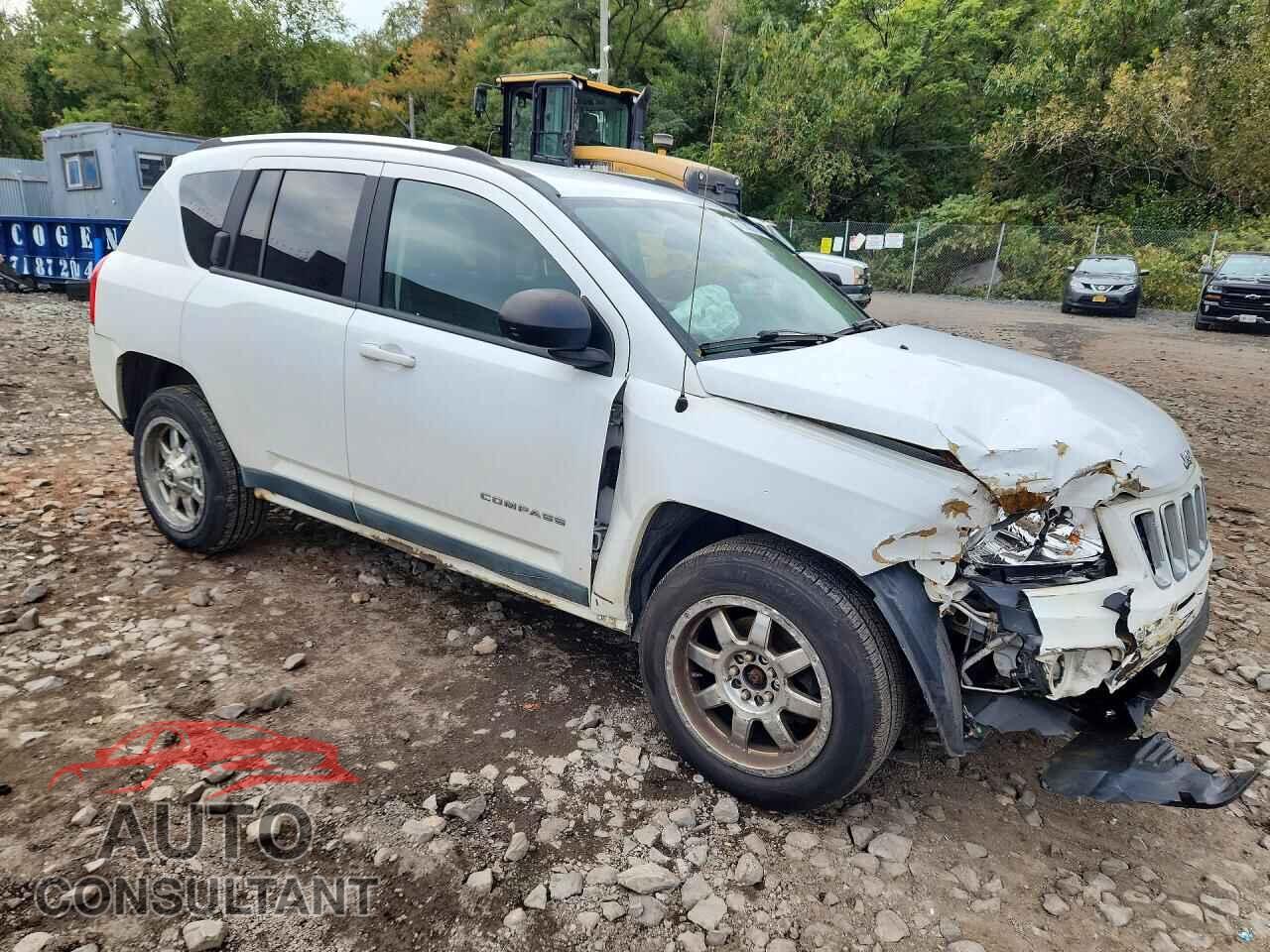 JEEP COMPASS 2011 - 1J4NF1FB2BD277516