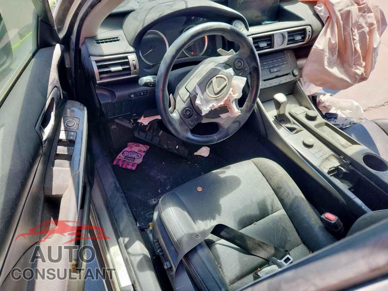 LEXUS IS 2015 - JTHBF1D26F5081931