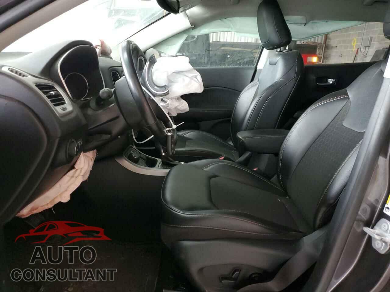 JEEP COMPASS 2021 - 3C4NJDBB9MT543817