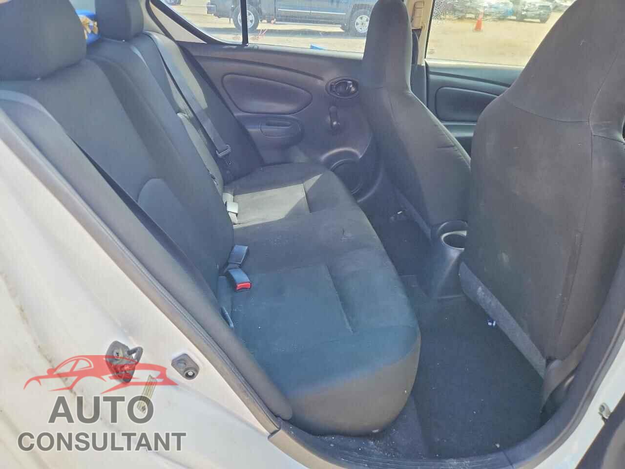 NISSAN VERSA 2017 - 3N1CN7AP3HL850824