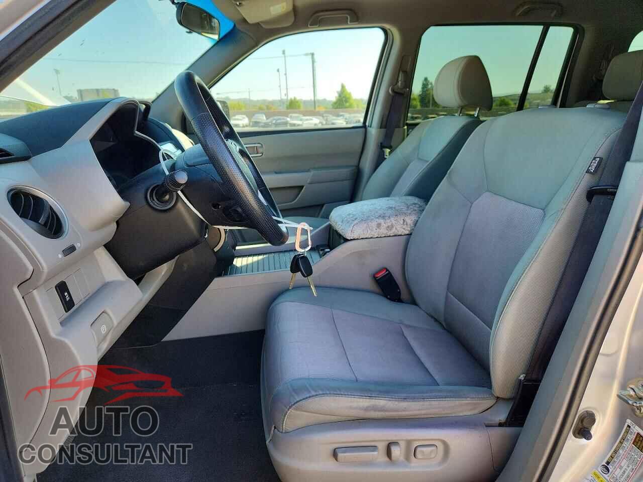 HONDA PILOT 2013 - 5FNYF3H47DB033479