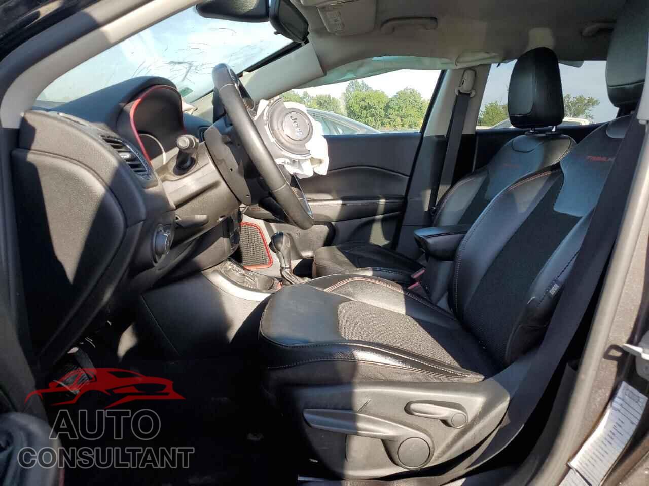 JEEP COMPASS 2020 - 3C4NJDDB9LT214675