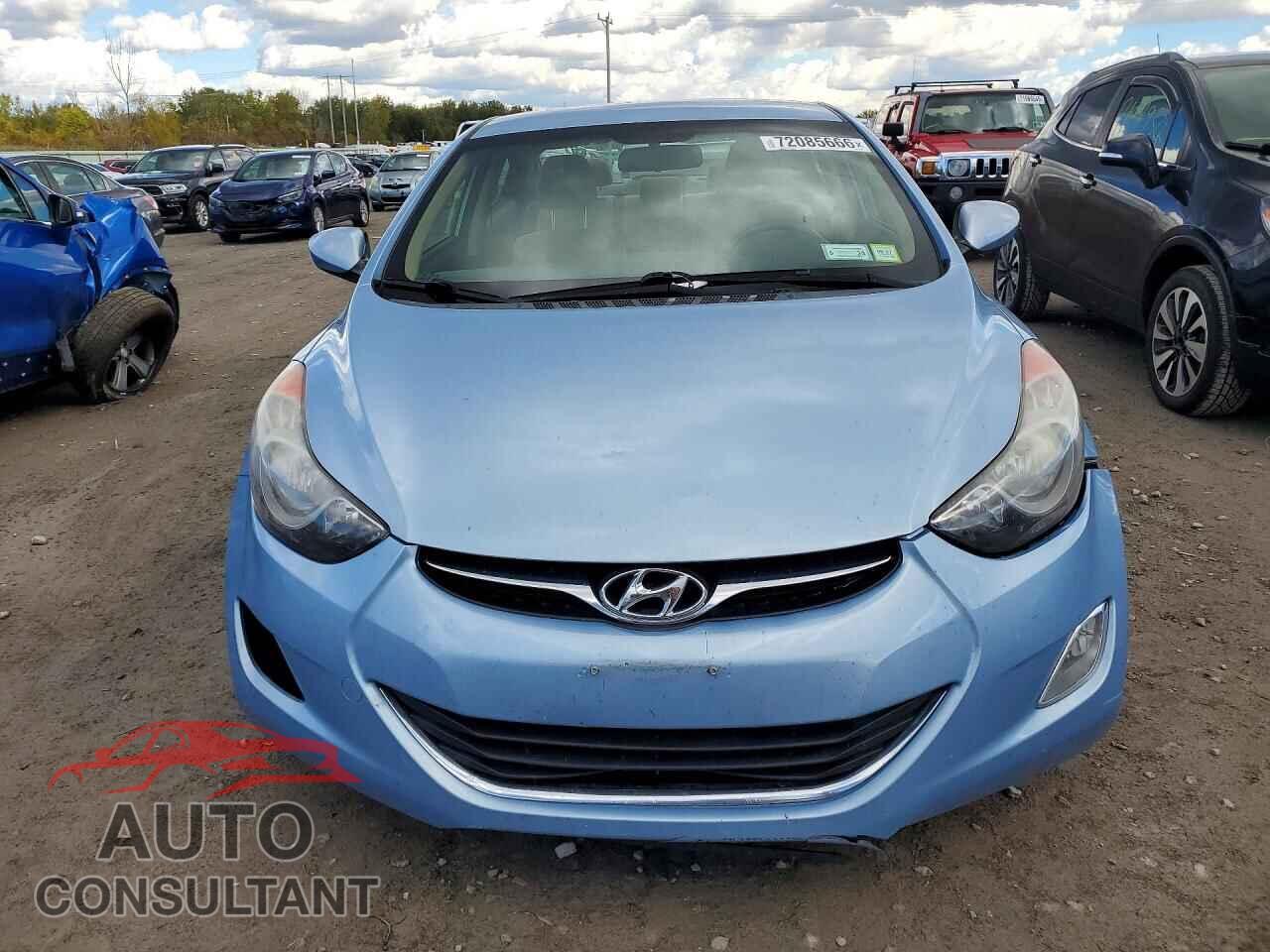 HYUNDAI ELANTRA 2013 - KMHDH4AE2DU658084