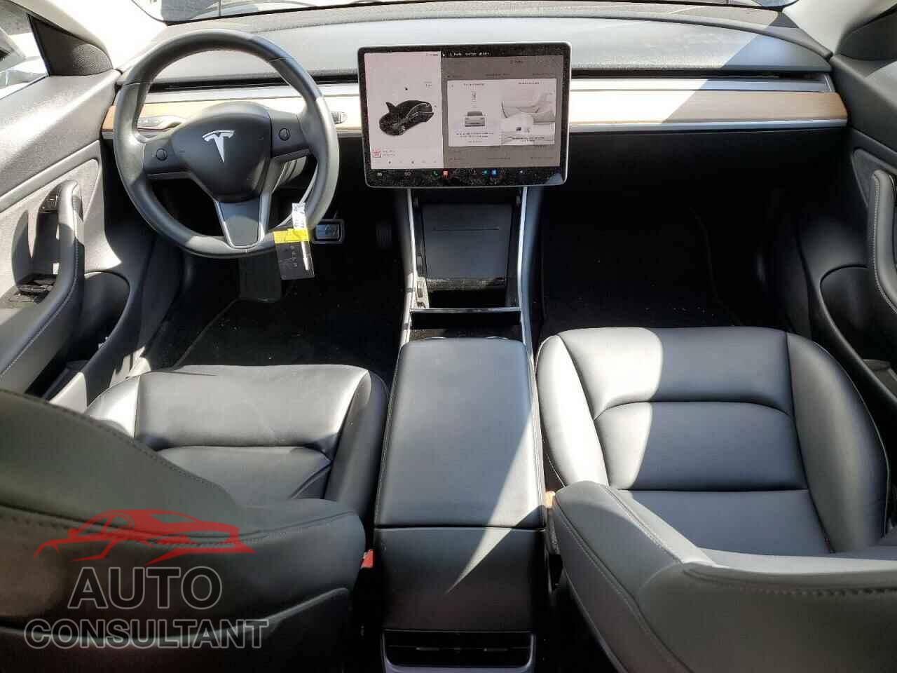 TESLA MODEL 3 2018 - 5YJ3E1EBXJF071739