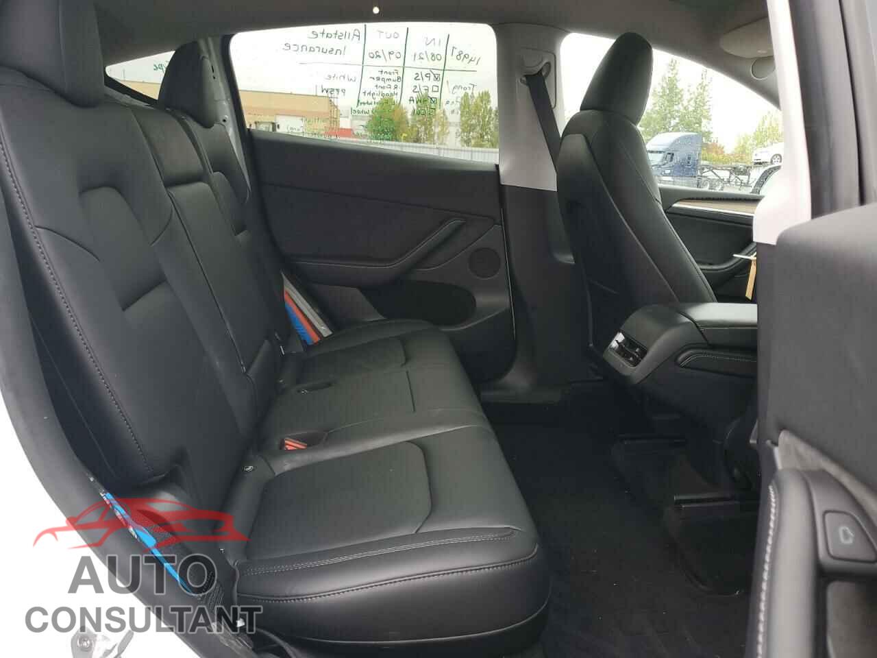 TESLA MODEL Y 2023 - LRWYGDFD5PC901807