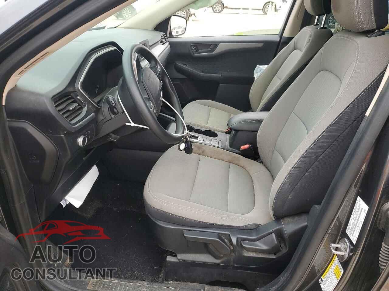 FORD ESCAPE 2020 - 1FMCU0F60LUA32680