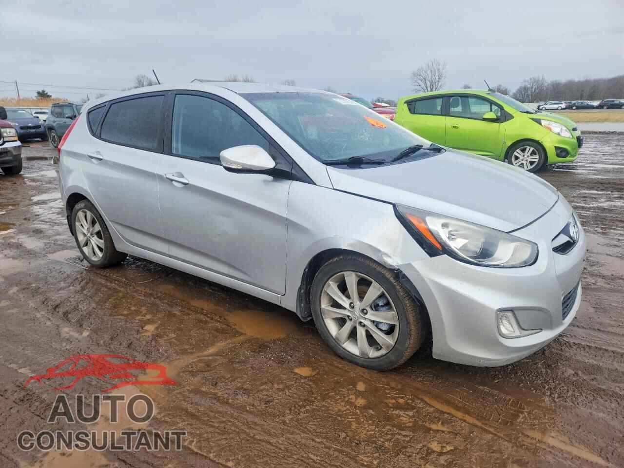 HYUNDAI ACCENT 2013 - KMHCU5AE2DU065368