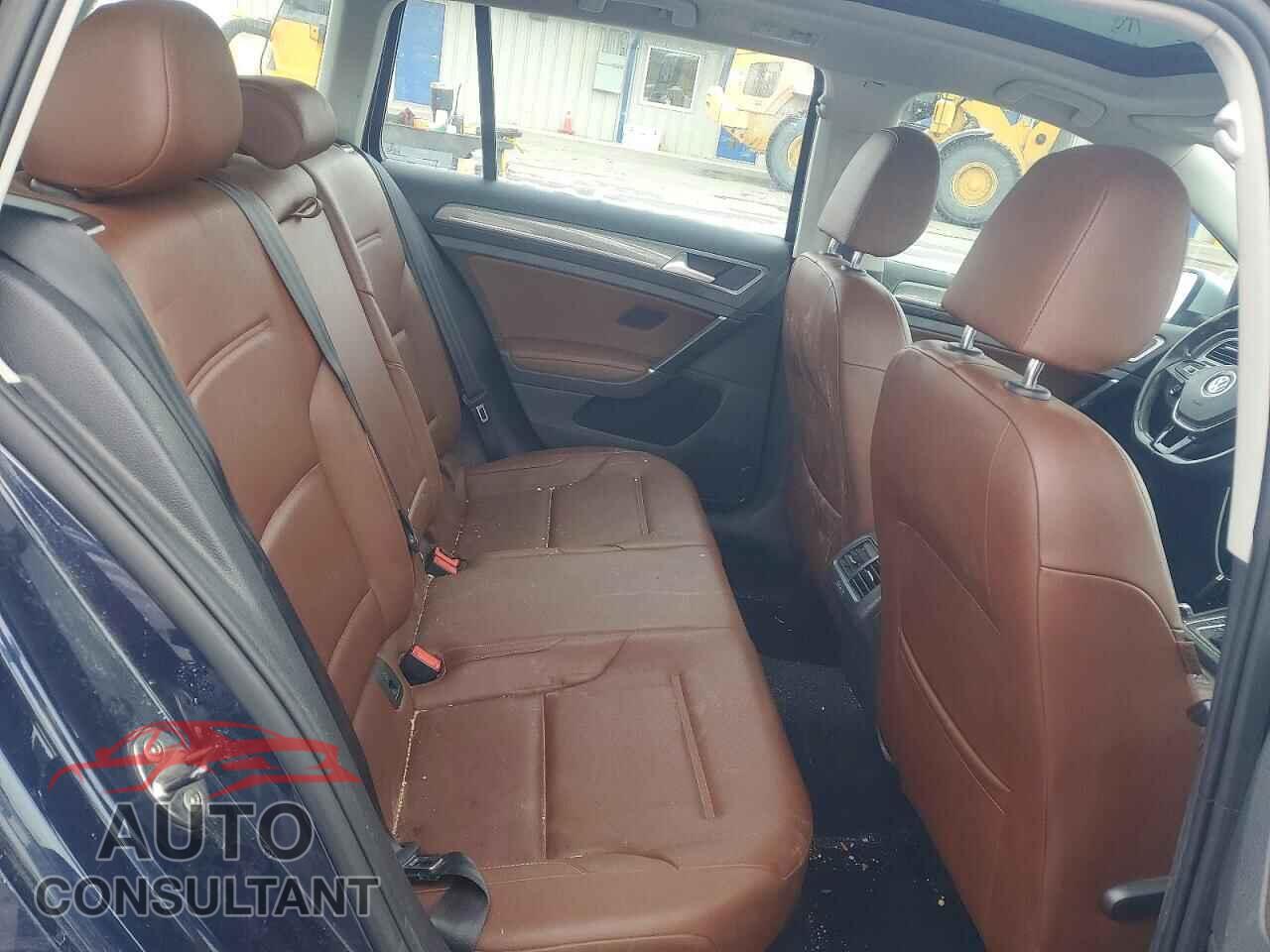 VOLKSWAGEN GOLF 2017 - 3VWH17AU8HM519393