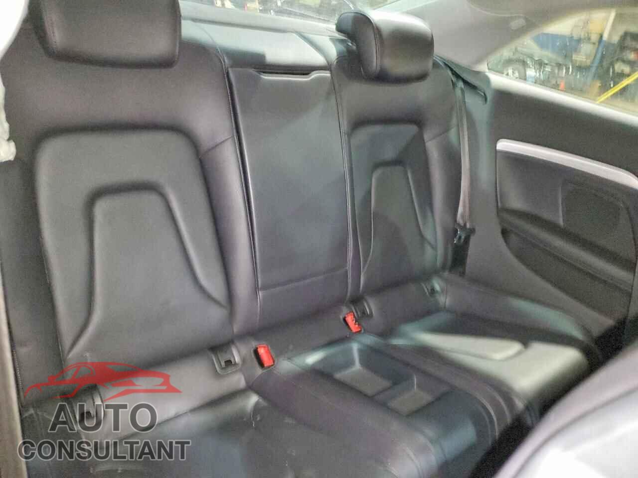 AUDI A5 2014 - WAUCFAFR9EA011553