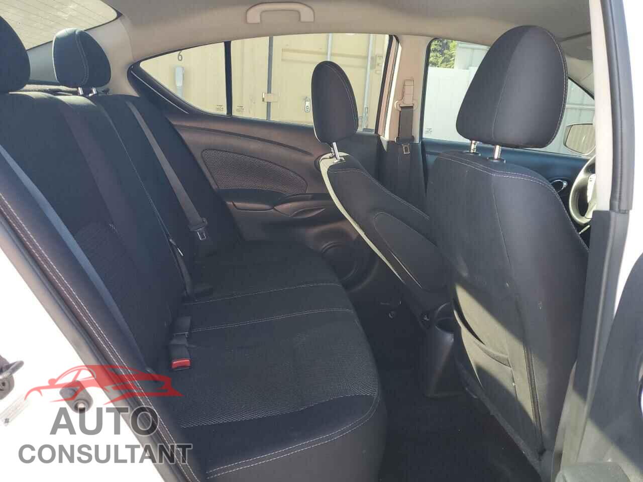NISSAN VERSA 2019 - 3N1CN7AP3KL857781