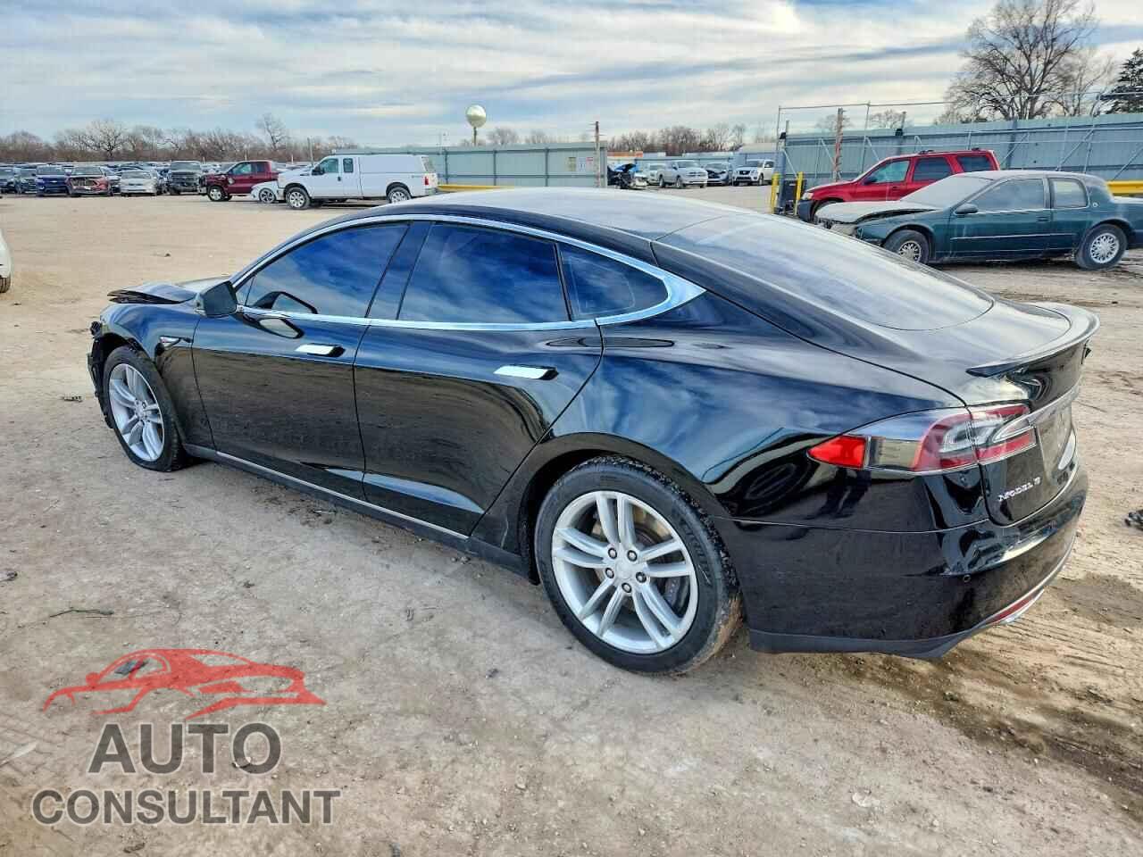 TESLA MODEL S 2014 - 5YJSA1S11EFP62117