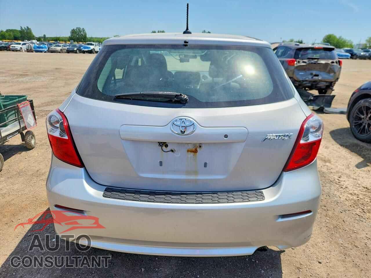 TOYOTA MATRIX 2011 - 2T1KU4EE5BC713865